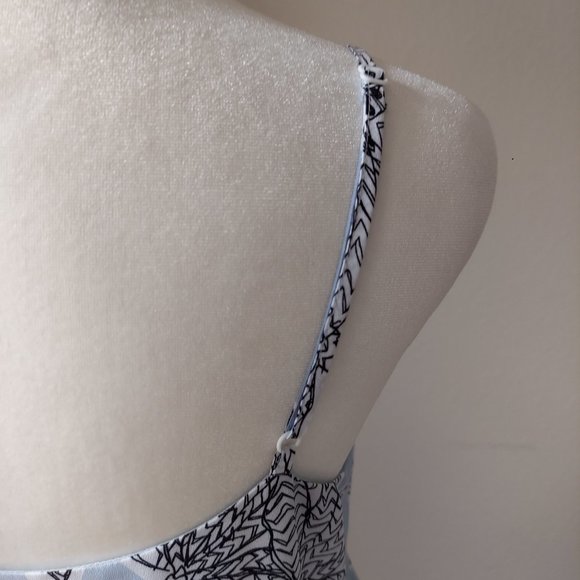 CeCe By Cynthia Steffe Nia Tiered Dress Sleeveless Lt Blue Sz 2 - Picture 7 of 9